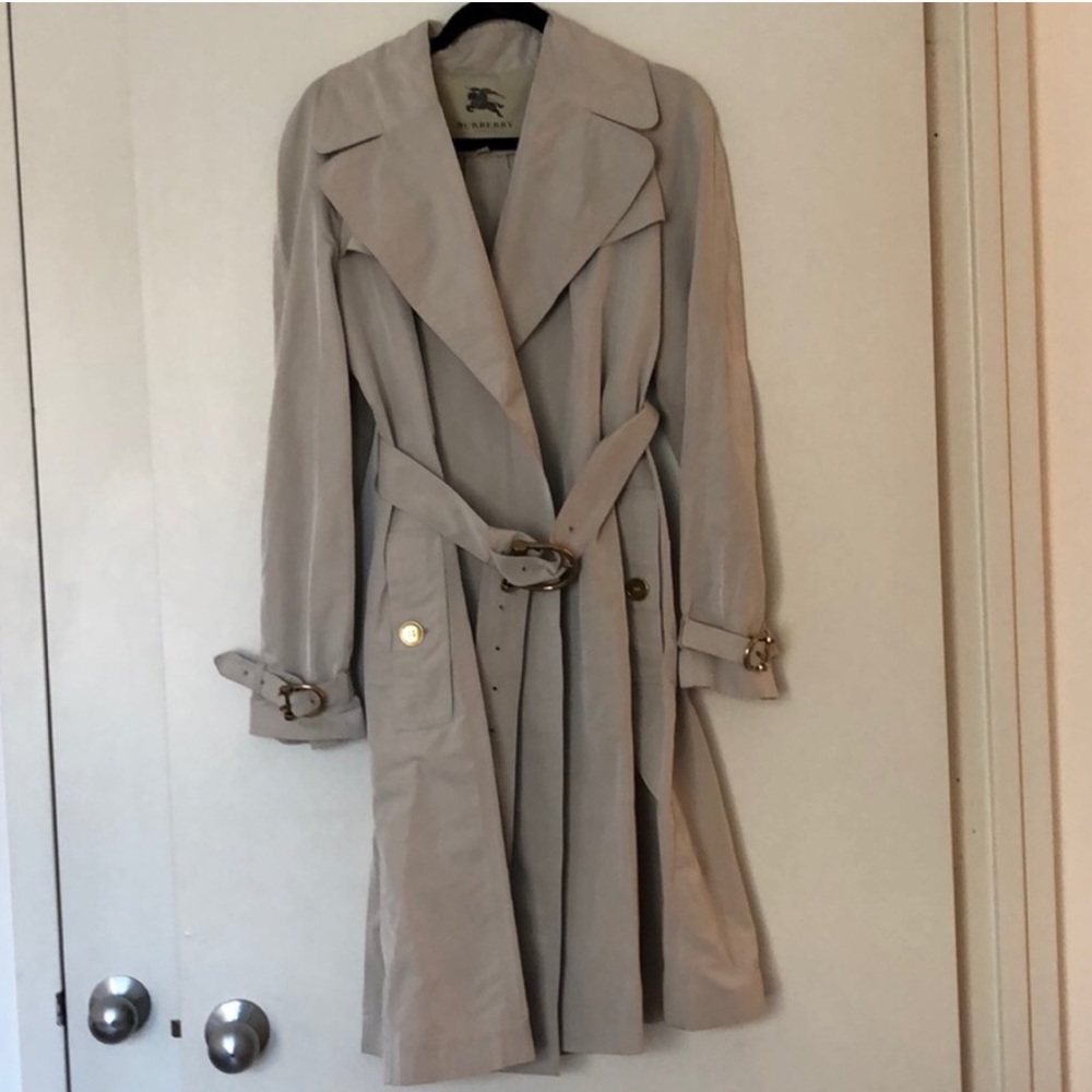 Burberry trench coat. Size 12 U.S.